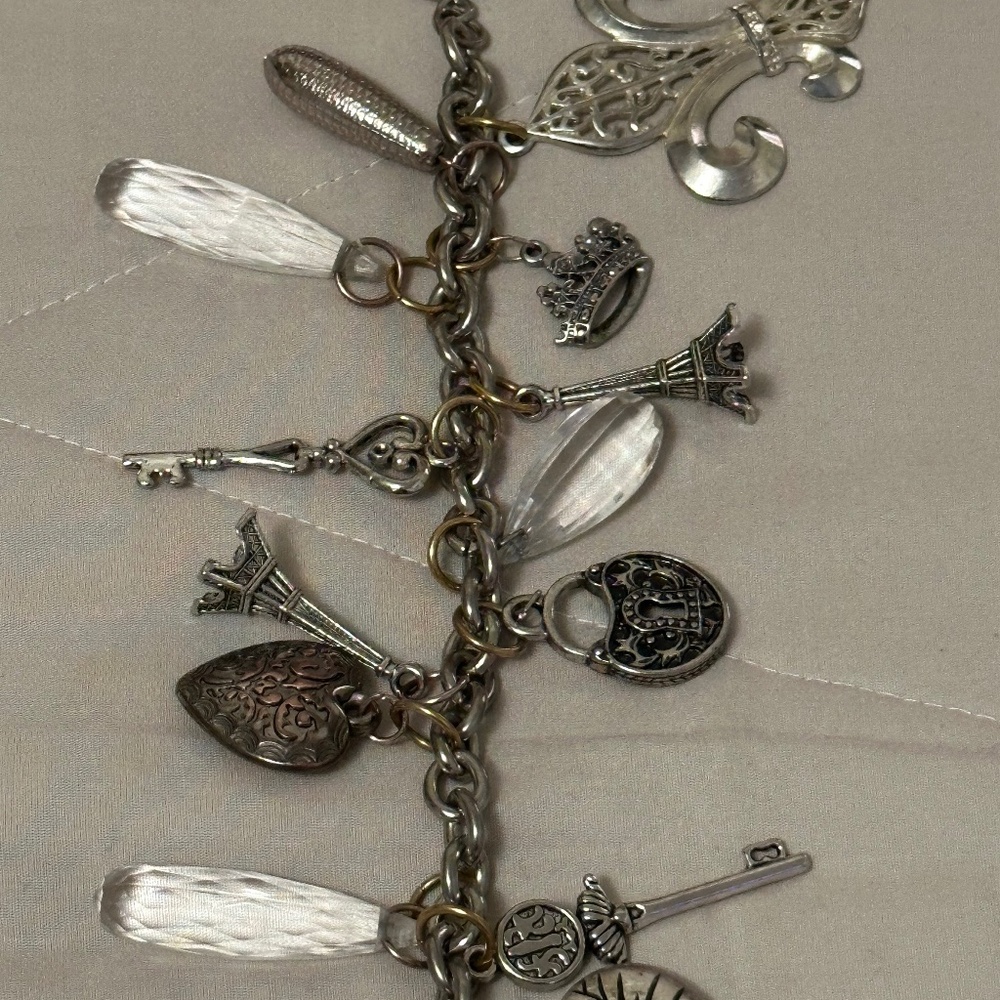 Vintage Statement piece! Charm bracelet w/lots of charms! Extremely unique! - Picture 7 of 9